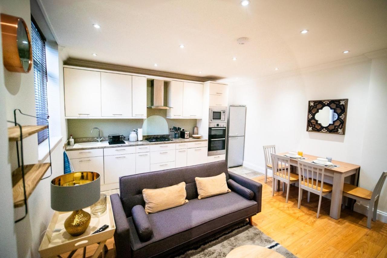 Stay With Serena Homes , One Bedroom Apartment Purley Eksteriør billede